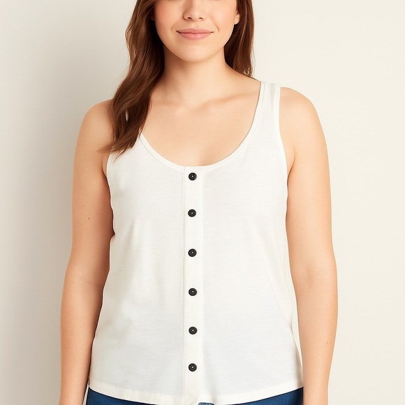 Old Navy Tops - Old Navy Women’s White Button-Front Tank Top - Size S